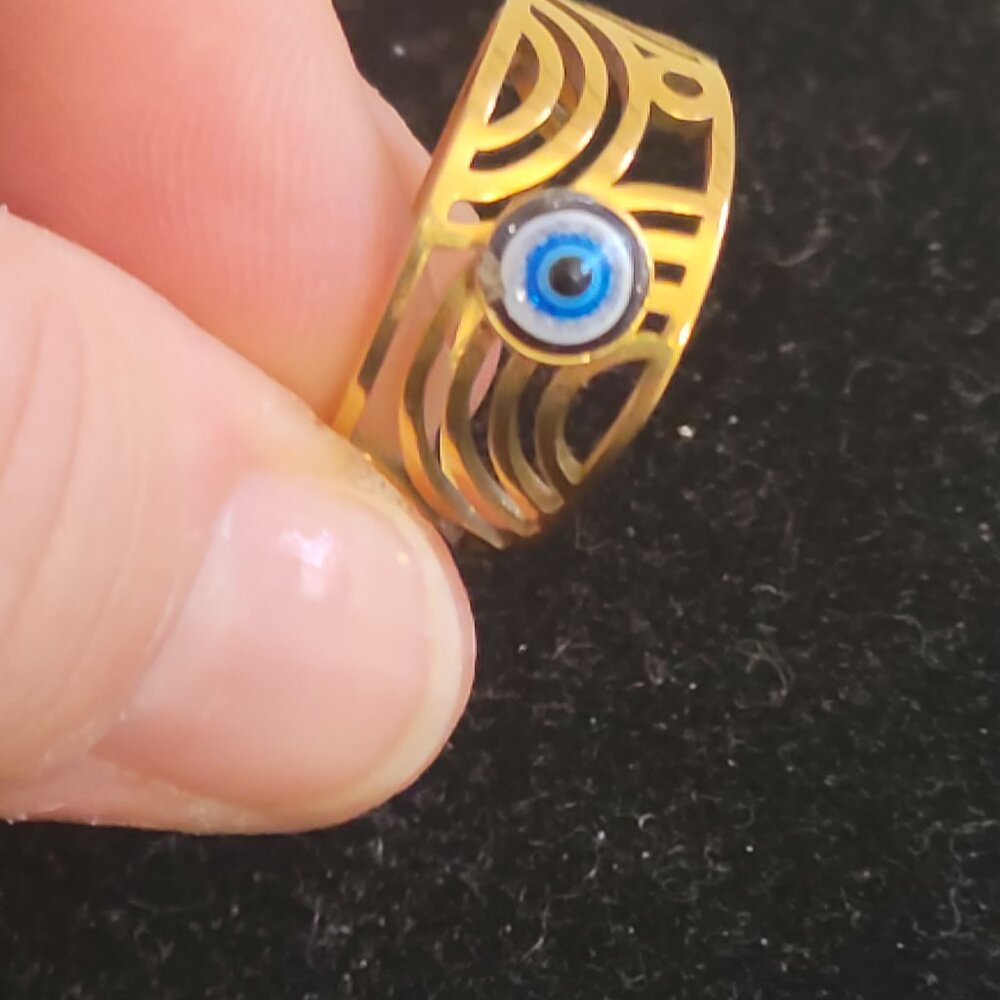 Vintage Gold tone Ring with Glass Bead - Picture 4 of 4